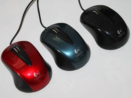 Chuột Có Dây Logitech Kiểu Dáng Màu Sắc Trẻ Trung